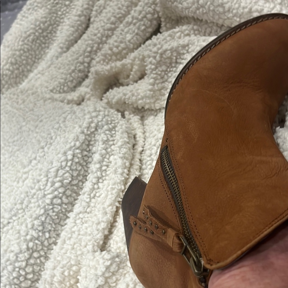Steve Madden Tan Ankle Booties - Picture 8 of 9
